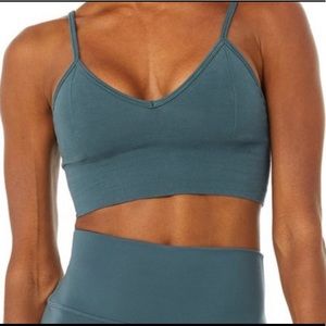 Alo Yoga Airbrush leggings and delight bra set (deep jade)